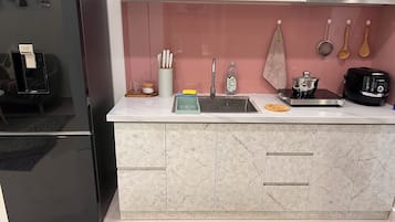 Apartment, Balcony, Pool View | Private kitchen