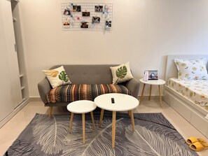 Apartment, Balcony, Pool View