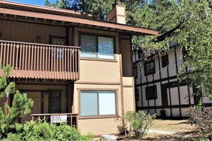 Fachada del alojamiento