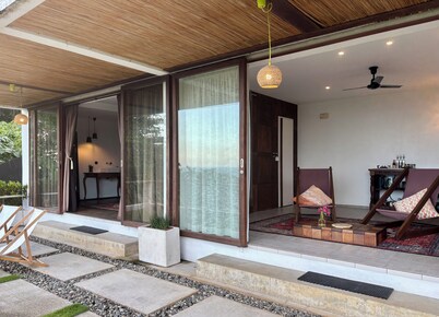 Guest suite MARS, Boracay, ocean view holiday home