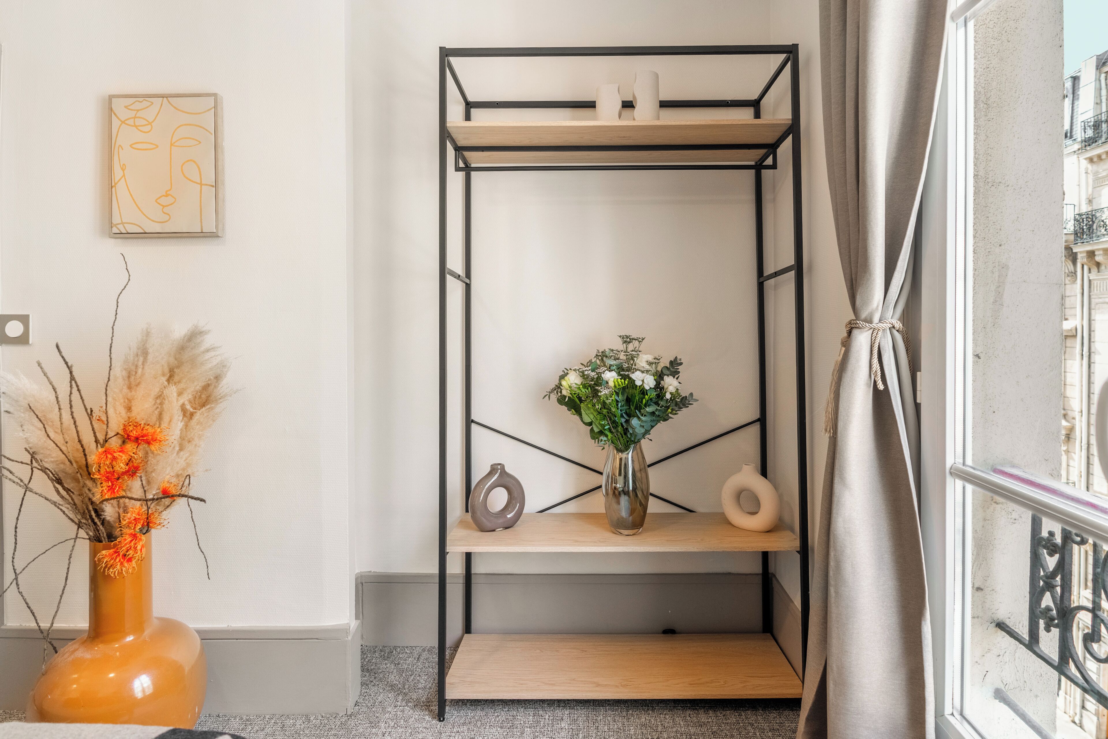 Comfort Apartment, City View | Room amenity