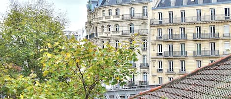 บริเวณภายนอก