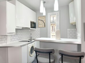 Private kitchen - 827 Barthélémy (Paris)