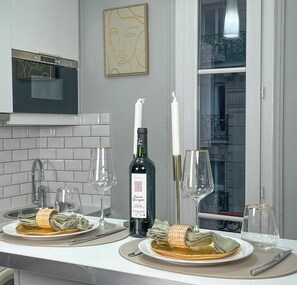 Private kitchen - 827 Barthélémy (Paris)