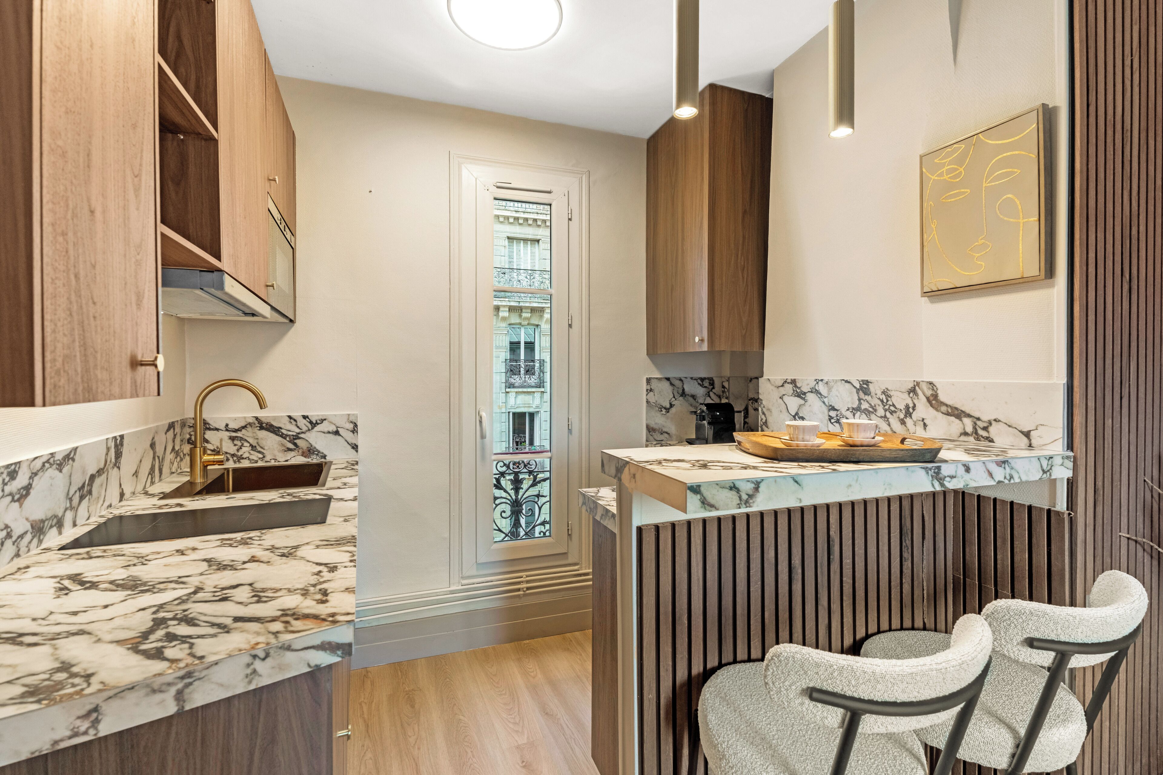 Comfort Apartment, City View | Private kitchen | Mini-fridge, microwave, stovetop, espresso maker