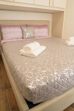 1 soverom, wi-fi (inkludert) og sengetøy