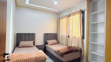 2 bedrooms, WiFi, bed sheets