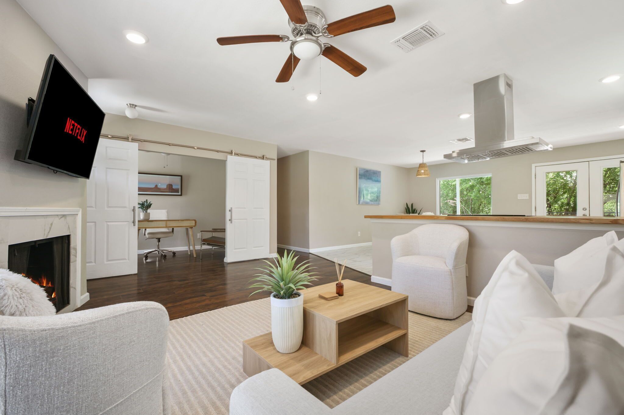 Télévision, espaces bureaux