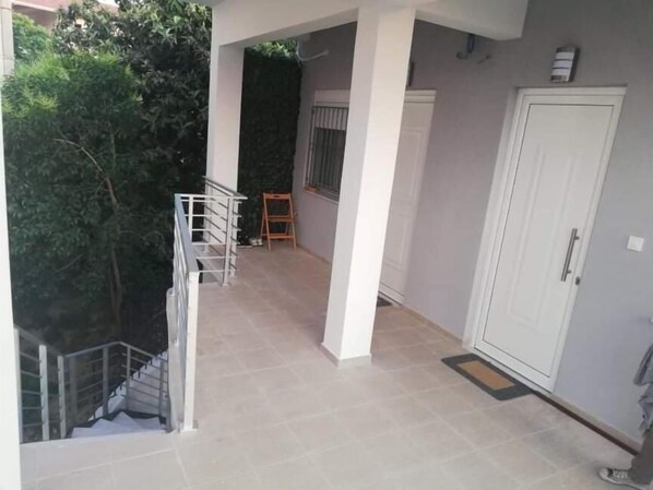 Property grounds - Elpida's apartments (Selianitika)