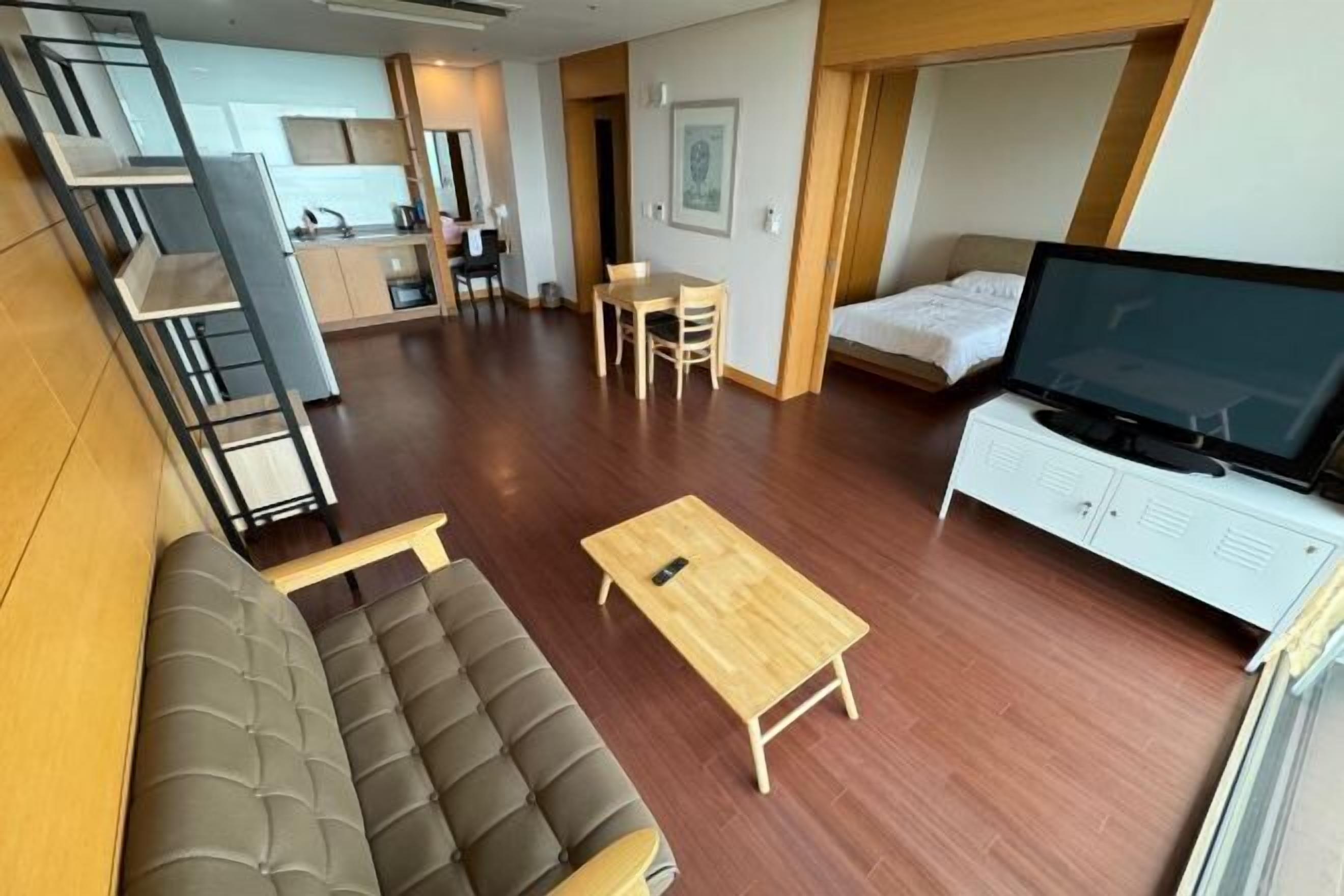 Een laptopwerkplek, gratis wifi