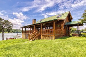 Exterior - Douglas Lake Front with Private Dock, Private Pavilion, hot tub, and fire pit!! (Sevierville)