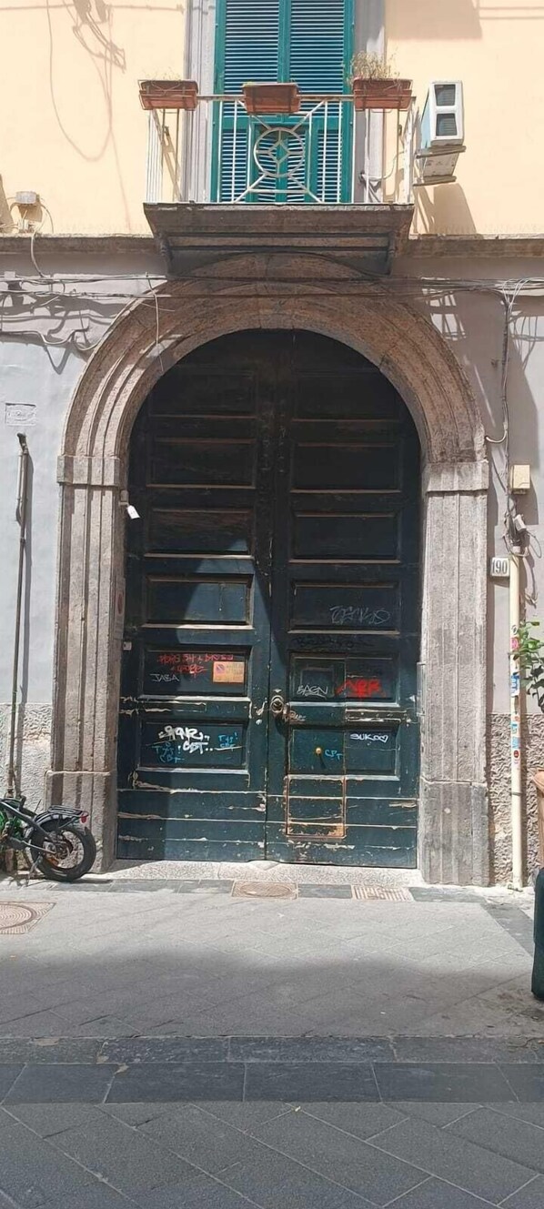 Front of property - Relais Chiaia (Naples)