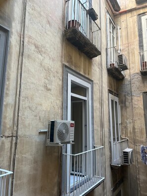 إطلالة من الشرفة