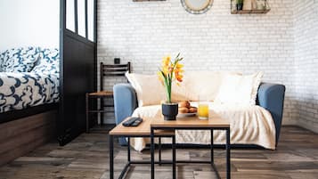 1 habitación, tabla de planchar con plancha, wifi gratis y ropa de cama