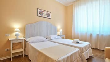 Deluxe Double Room, City View | In-room safe, soundproofing, iron/ironing board, free WiFi