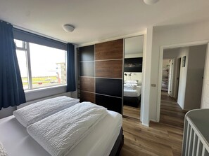 3 bedrooms, iron/ironing board, travel crib, WiFi