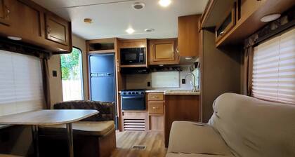 Serene Pinehurst Camper - Sleeps 2 - Pet Friendly