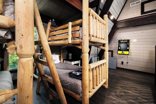 3 habitaciones, acceso a internet y ropa de cama