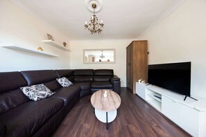 Téléviseur, bureau