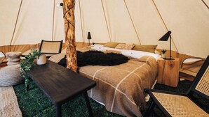 Basic Double Room | WiFi (free) - Lake View Cozy Tents (Selfoss)