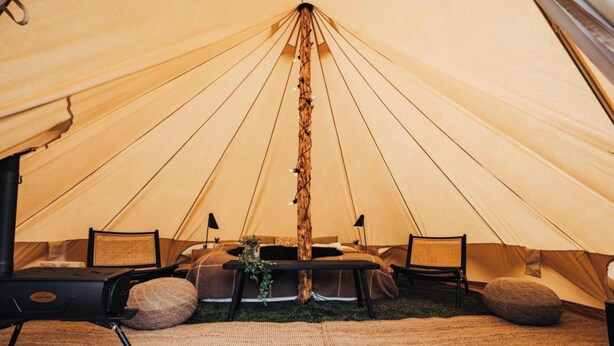 Basic Double Room | WiFi (free) - Lake View Cozy Tents (Selfoss)
