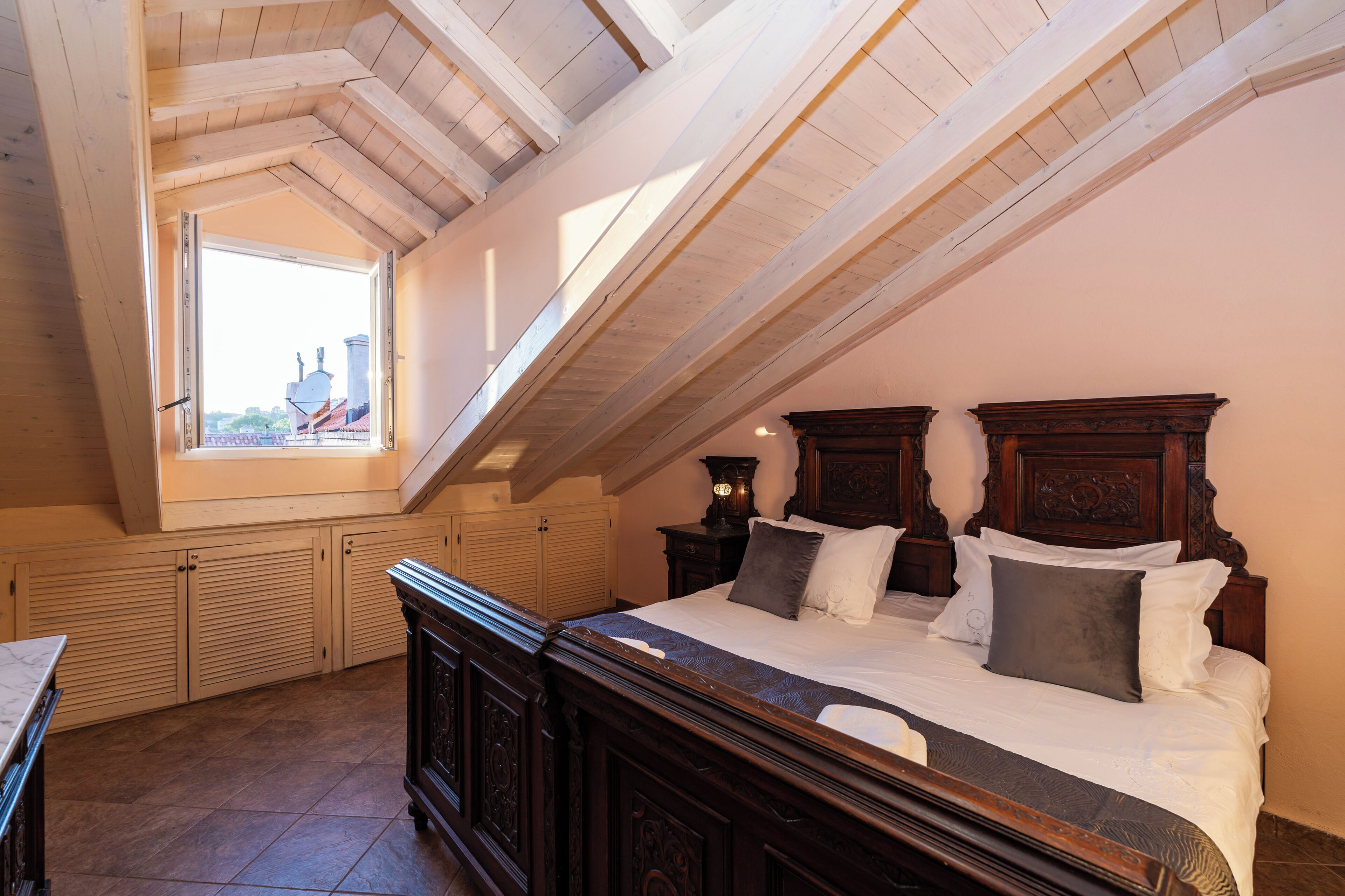 Caja de seguridad en la habitación y wifi gratis 