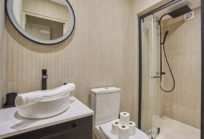 Regadera y secadora de cabello 