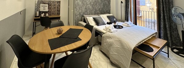 1 bedroom, iron/ironing board, WiFi, bed sheets