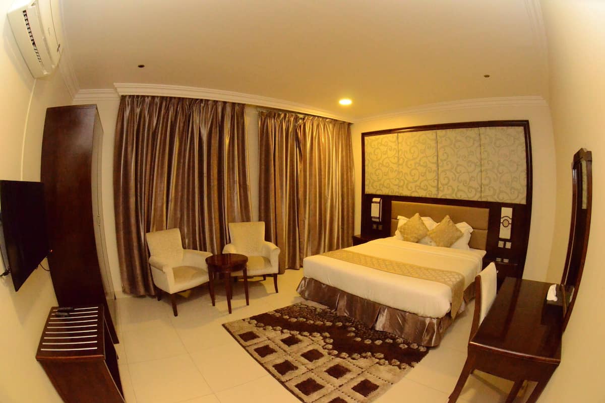 Blackout drapes, iron/ironing board, free WiFi