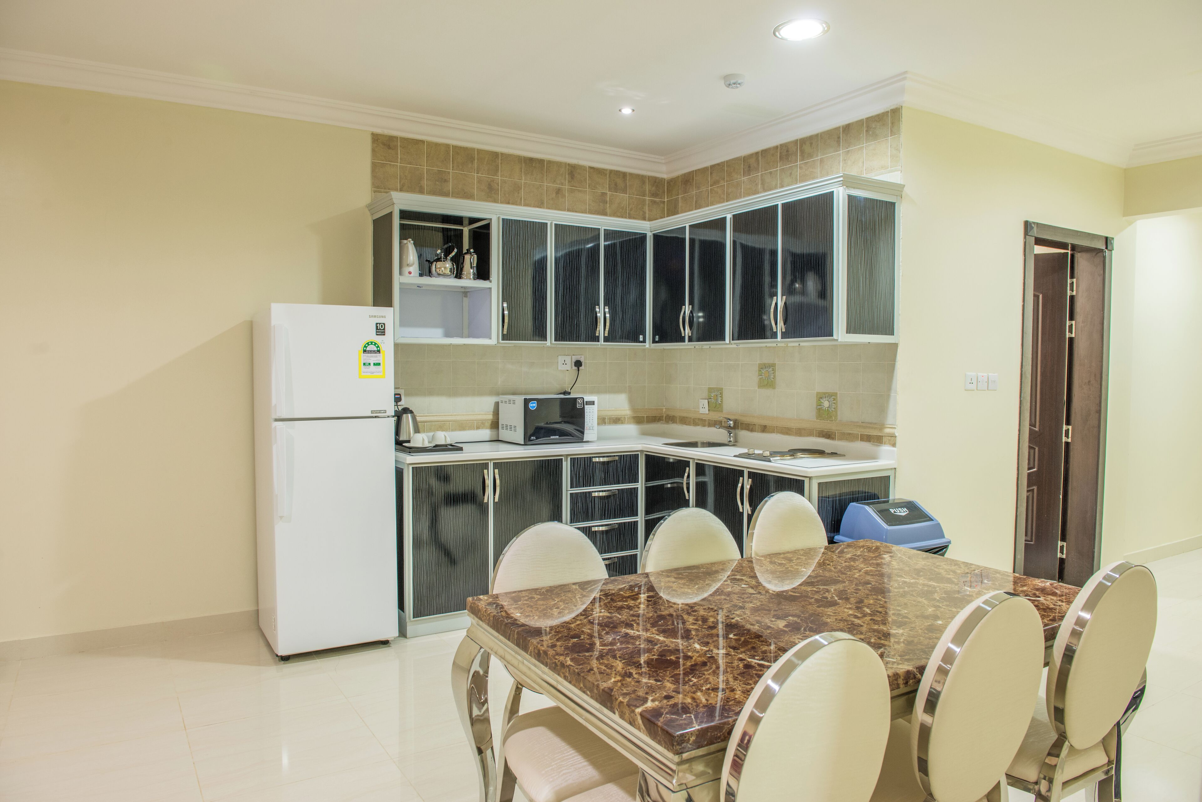Appartement, 2 chambres | Restauration dans la chambre
