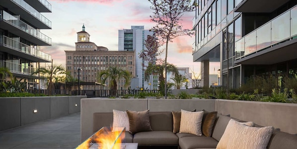House, Accessible | 1 bedroom, Internet - Penthouse High-rise Ocean City Views (San Diego)