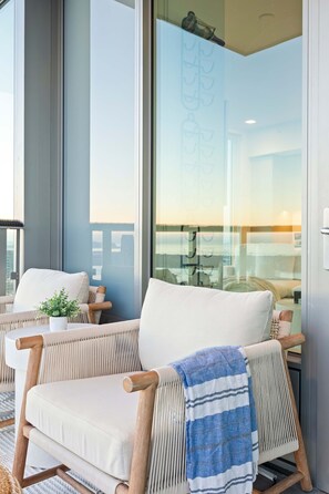 Apartment, Accessible | 1 bedroom, Internet - Penthouse High-rise Ocean City Views (San Diego)