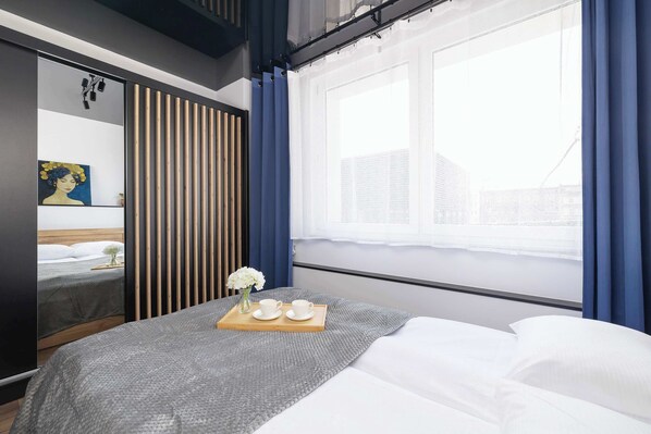 1 slaapkamer, een strijkplank/strijkijzer, reisbedje, wifi