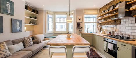 Apartment | 2 bedrooms, Internet