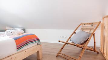 1 bedroom, free WiFi, bed sheets