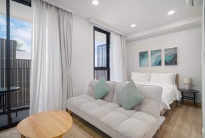 TV - Skypark Aurora Studio 1A Lake side (Choeng Thale)