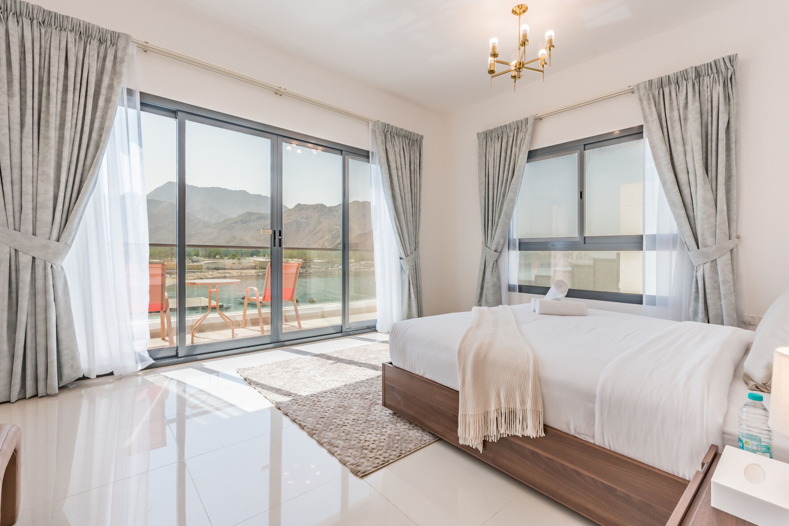 5 bedrooms, in-room safe, iron/ironing board, free WiFi