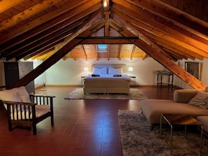 6 soverom, strykejern/-brett, wi-fi og sengetøy