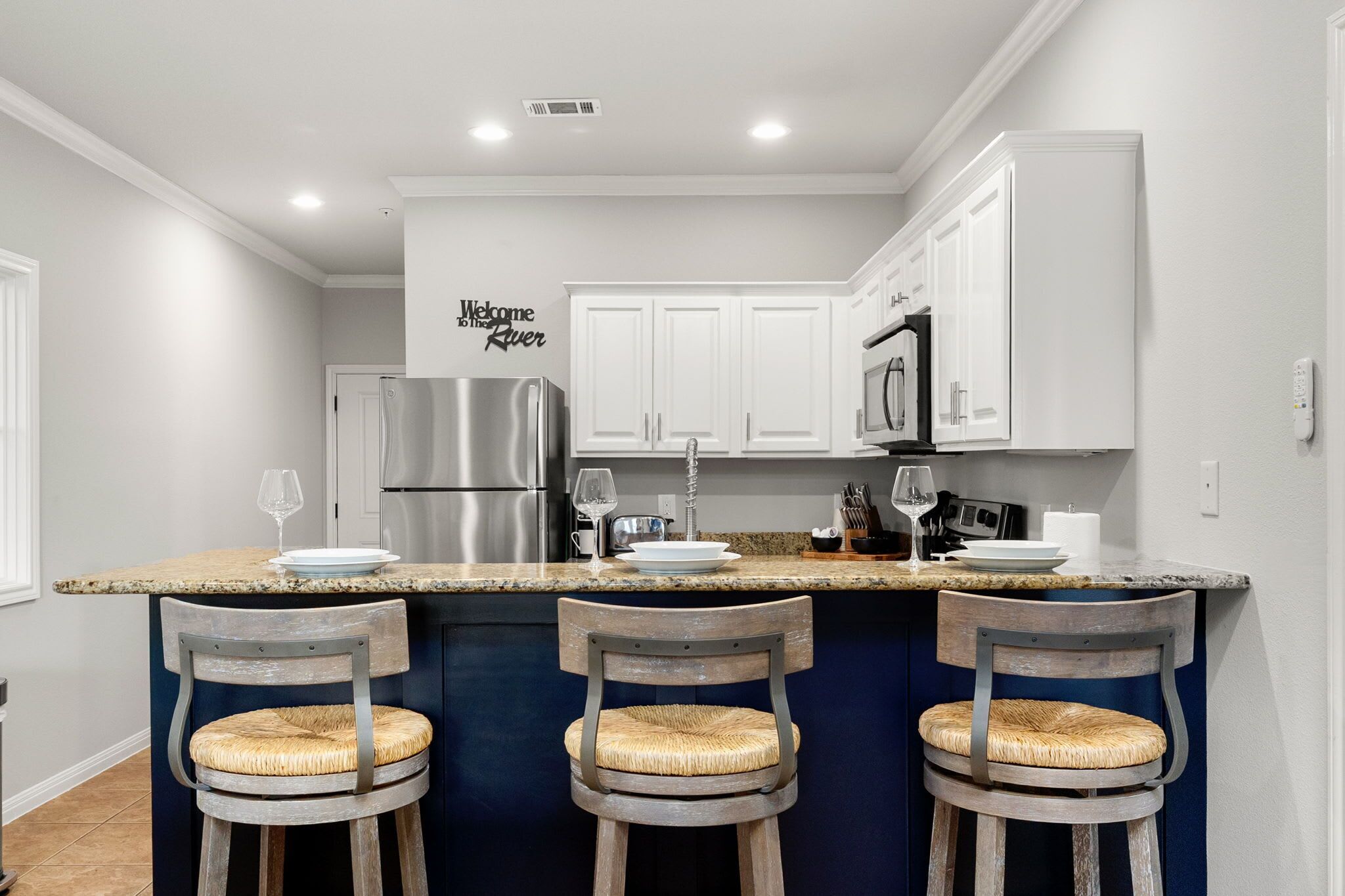 雪櫃、微波爐、焗爐、爐具