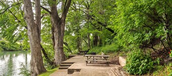 Stay in Gruene | Close to River, Gruene Hall +Pool