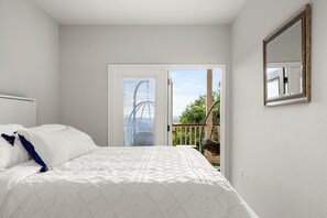 3 slaapkamers, een strijkplank/strijkijzer, wifi, beddengoed