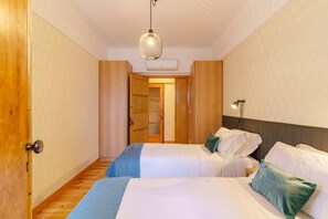 Apartment | 5 bedrooms, iron/ironing board - Feel Porto Downtown Woods Flat (Porto)