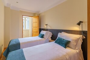 Apartamento | 5 quartos, ferros/tábuas de passar roupa