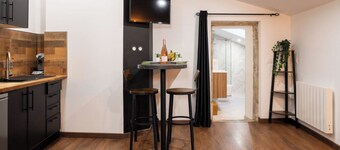 Le Sigorgne Downtown Station