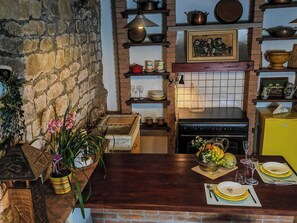 Dining - Ancient tower view • Monte a Pescia • 2 guests (Pescia)