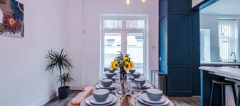 Spacious Home, Sleeps 7 in the heart of Anfield!