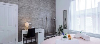 Spacious Home, Sleeps 7 in the heart of Anfield!