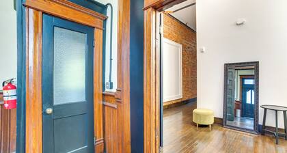 Heart of Downtown Marshall: Boutique Studio Stay!