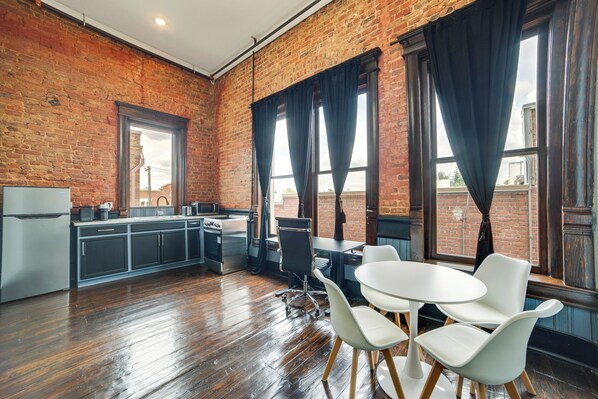 Apartment (0 Bedroom) | Interior