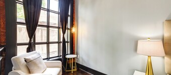 Steps to Shops & Dining: Downtown Marshall Studio!